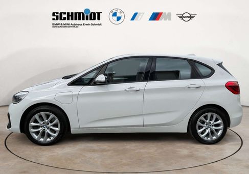 BMW 225, 2020