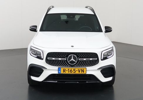 Mercedes-Benz GLB 180, 2022