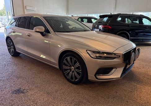 Volvo V60, 2022