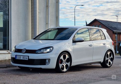 Volkswagen Golf, 2011