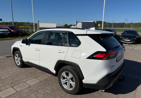 Toyota RAV 4, 2021