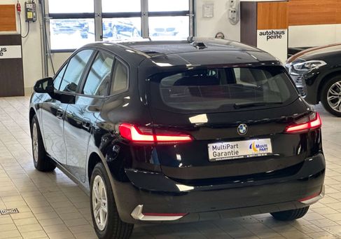 BMW 220, 2023