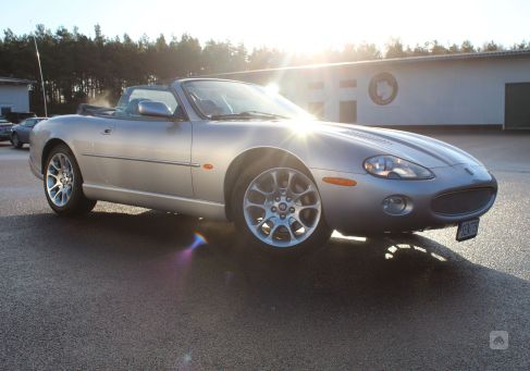 Jaguar XK, 2001