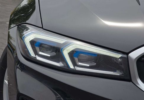 BMW 318, 2023