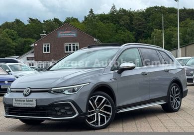 Volkswagen Golf, 2023