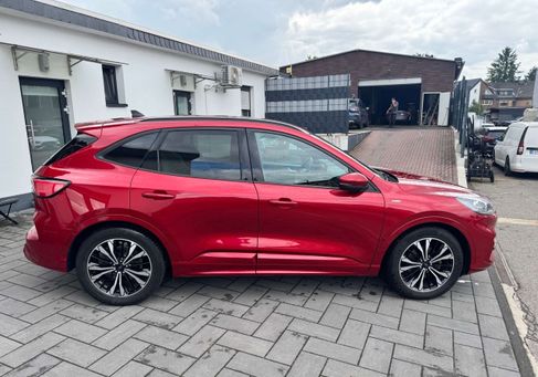 Ford Kuga, 2022