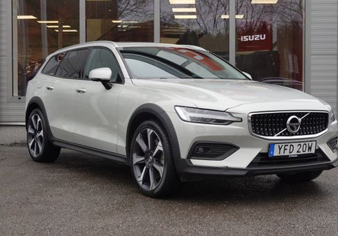 Volvo V60 Cross Country, 2021