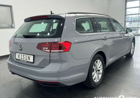 Volkswagen Passat Variant, 2023 3