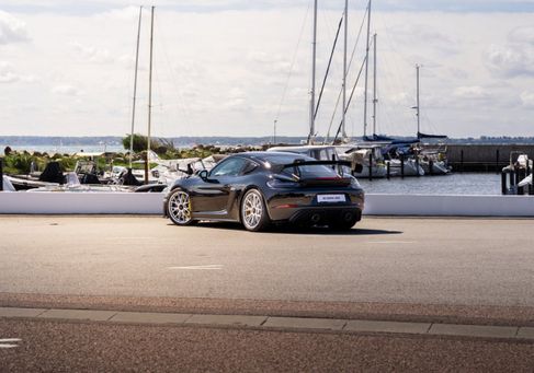 Porsche 718, 2025