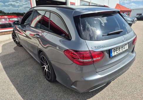 Mercedes-Benz C 300, 2021