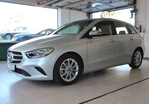 Mercedes-Benz B 180, 2020