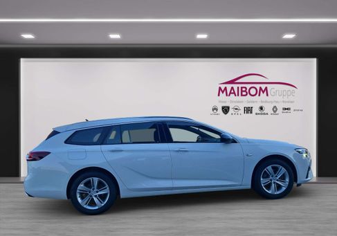Opel Insignia, 2022 3