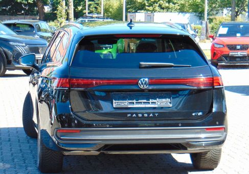 Volkswagen Passat Variant, 2025 3