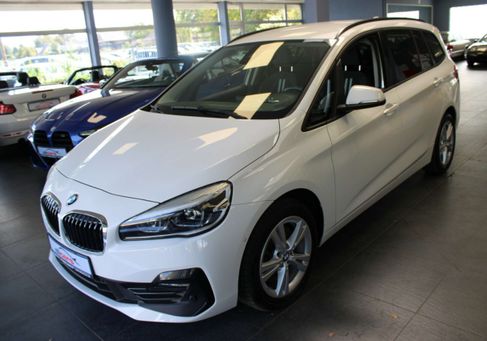 BMW 218, 2021 3