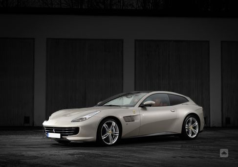 Ferrari GTC4Lusso, 2020