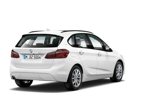 BMW 225, 2019