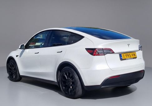 Tesla Model Y, 2023 2