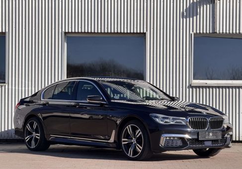 BMW 740, 2017