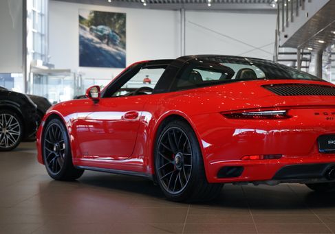 Porsche 911, 2018