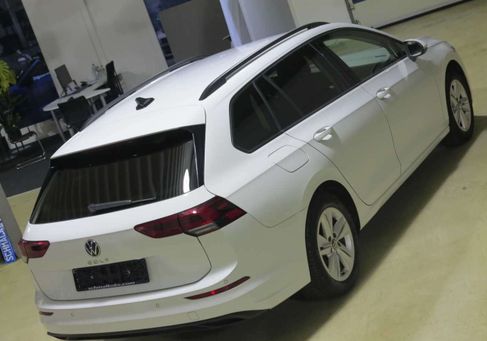 Volkswagen Golf, 2023 3