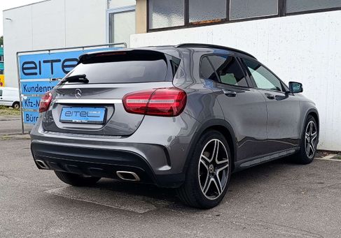 Mercedes-Benz GLA 220, 2020