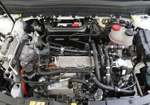 Mercedes-Benz EQB, 2024