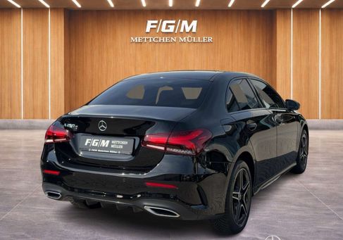 Mercedes-Benz A 250, 2022 3