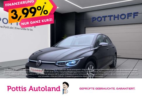 Volkswagen Golf, 2022