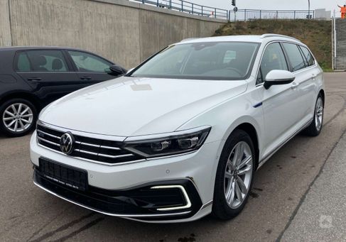 Volkswagen Passat Variant, 2020