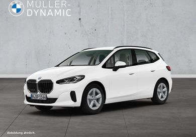 BMW 220, 2025