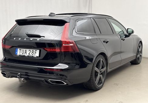 Volvo V60, 2022