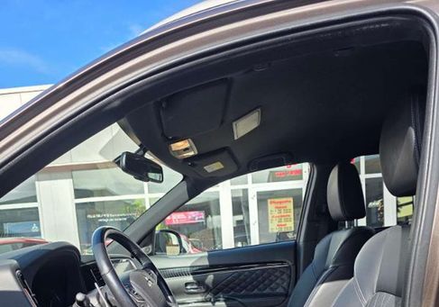 Mitsubishi Outlander, 2019 3