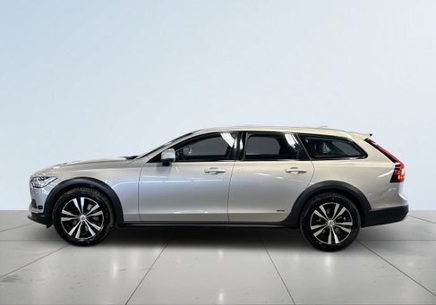 Volvo V90 Cross Country, 2023