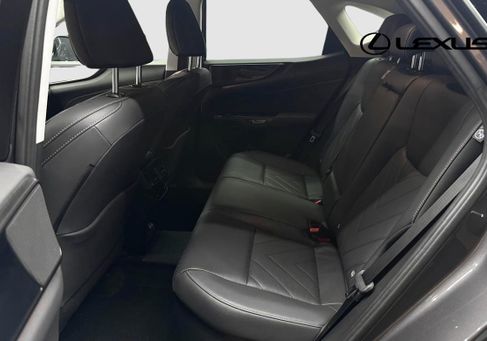 Lexus NX, 2023