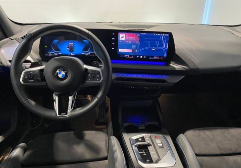 BMW 120, 2025