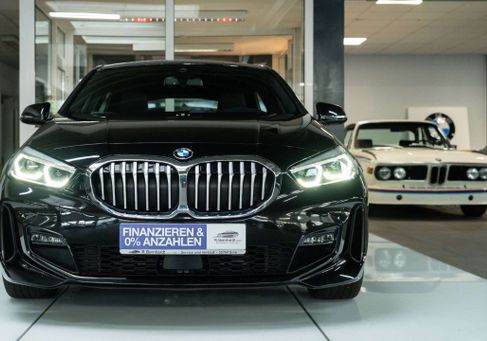 BMW 120, 2022