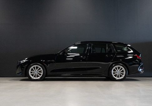 BMW 330, 2024