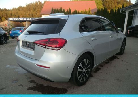 Mercedes-Benz A 200, 2021