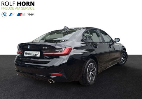 BMW 318, 2022