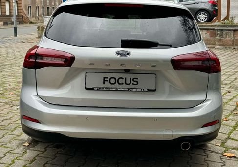 Ford Focus, 2022 3