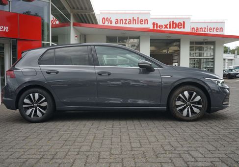 Volkswagen Golf, 2021 3