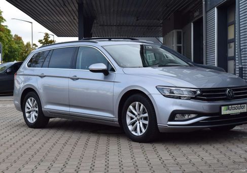 Volkswagen Passat Variant, 2023 3