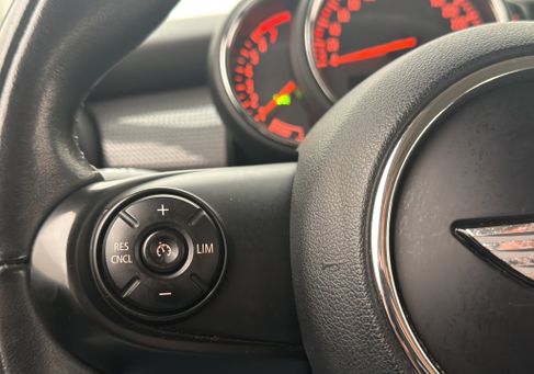 MINI, 2018