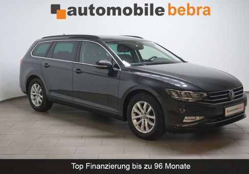 Volkswagen Passat, 2022