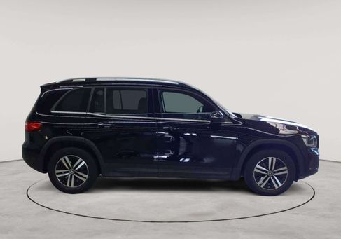 Mercedes-Benz GLB 200, 2022
