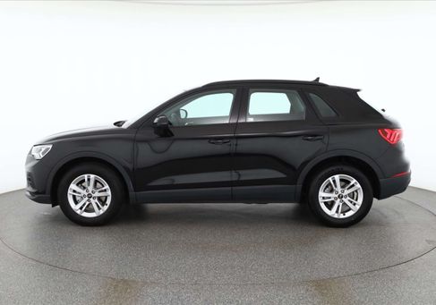 Audi Q3, 2022