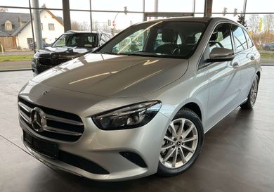 Mercedes-Benz B 200, 2022