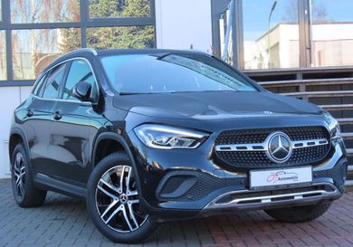 Mercedes-Benz GLA 180, 2022