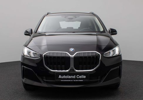 BMW 216, 2025