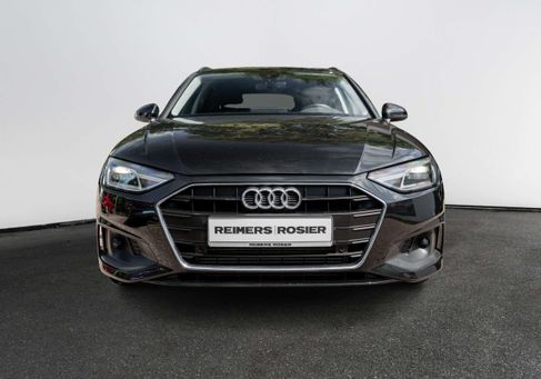 Audi A4, 2022